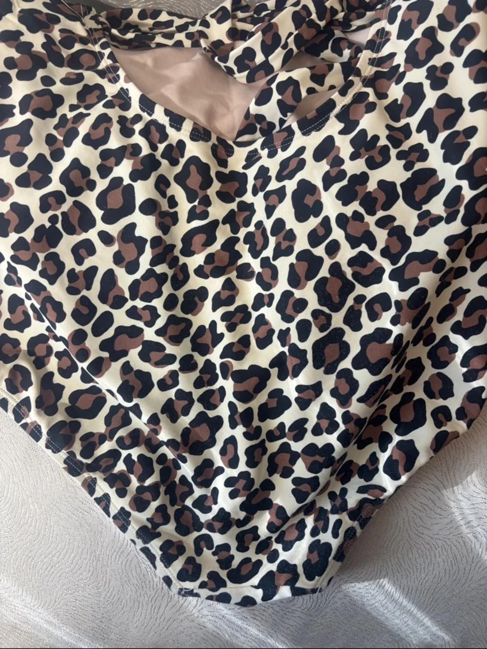 Kona Sol Leopard Print One-Piece Swimsuit in Cream, Black, Brown 0132 - Picture 7 of 9